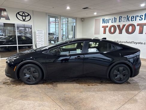 New 2026 Toyota Prius Plug-In Hybrid image 7