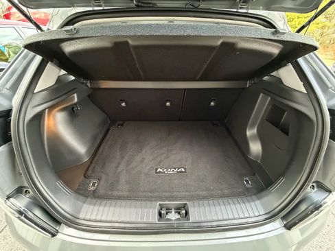 Used 2023 Hyundai Kona SE image 17