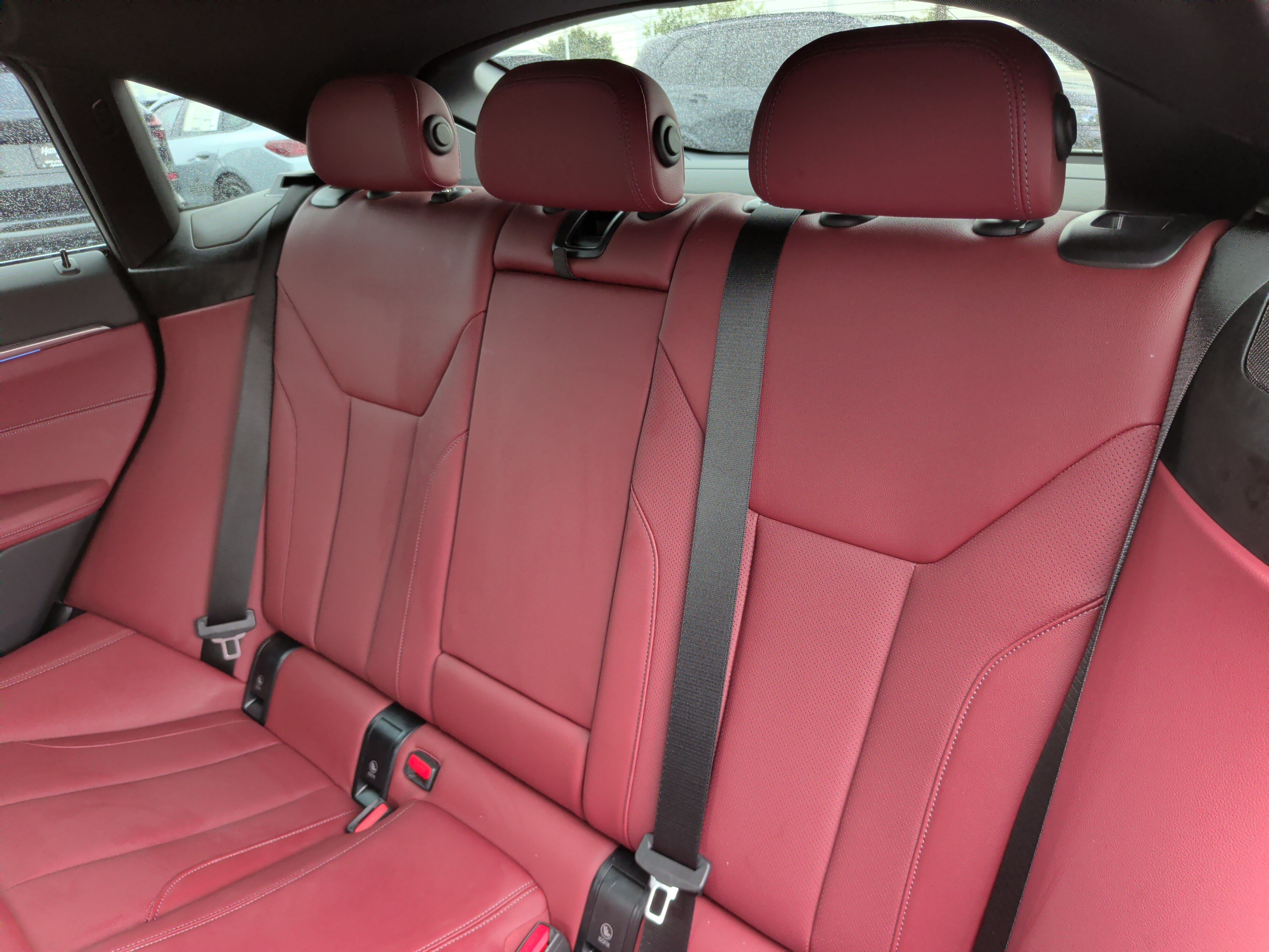 Used 2023 BMW i4 eDrive35 w/ Premium Package RWD image 34