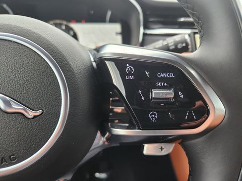 New 2026 Jaguar F-PACE R-Dynamic S image 29