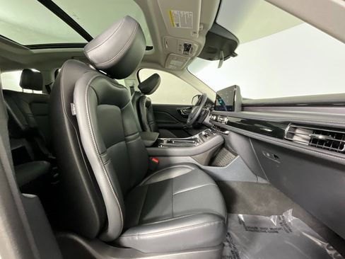 Used 2025 Lincoln Aviator Premiere image 20