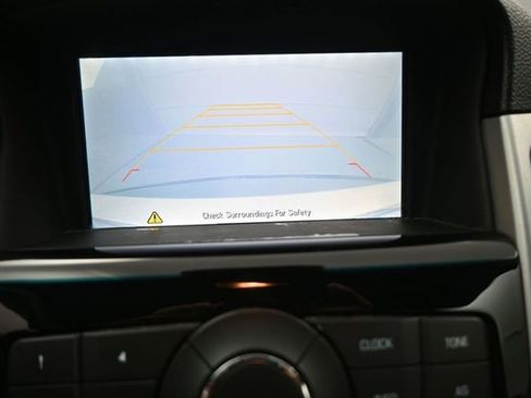 Used 2016 Chevrolet Cruze LT w/ Sun And Sound Package FWD image 3