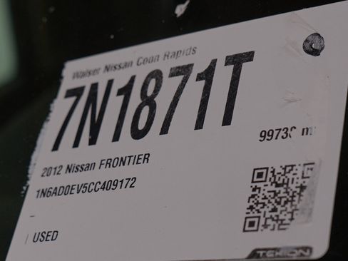 Used 2012 Nissan Frontier PRO-4X AWD/4WD image 30