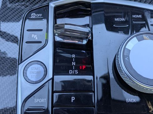 Used 2024 BMW X6 M60i w/ Executive Package image 28