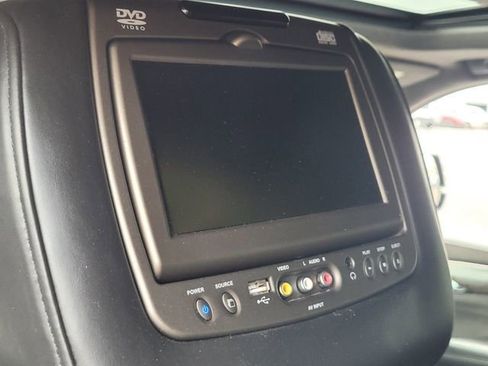 Used 2016 Cadillac Escalade Platinum image 13