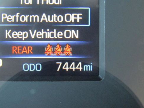 Used 2022 Toyota Tundra CrewMax w/ TRD Off-Road Pkg w/ TRD Off-Road Premium Package AWD/4WD image 28
