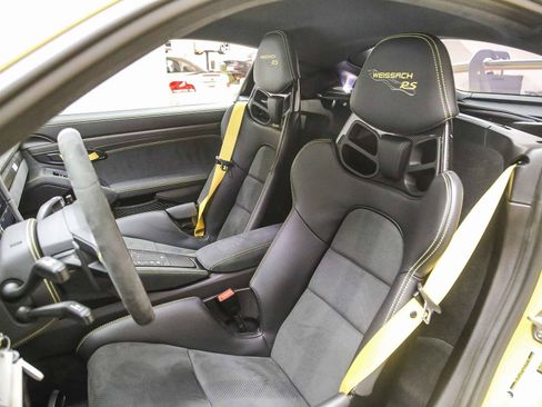 Certified 2024 Porsche 718 Cayman GT4 RS RWD image 5