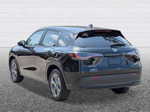 New 2027 Honda HR-V LX image 2
