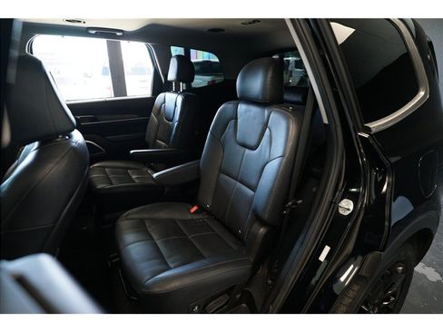 Used 2022 Kia Telluride EX w/ EX Premium Package AWD/4WD image 12