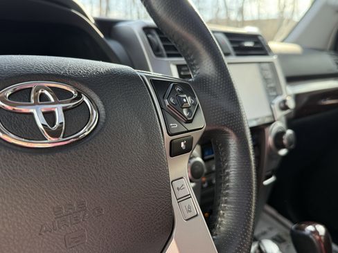 Used 2020 Toyota 4Runner Limited image 18