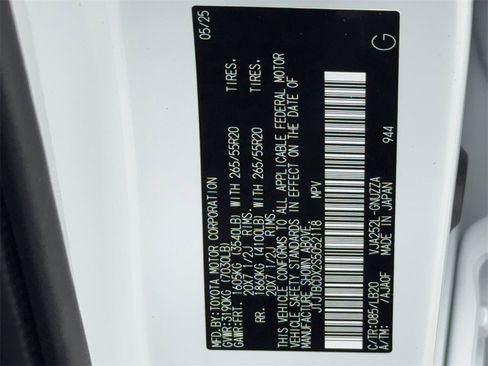 Used 2025 Lexus GX 550 w/ Accessory Package (2T) image 59