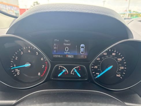 Used 2018 Ford Escape SE FWD image 14