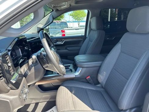 Used 2024 Chevrolet Silverado 1500 LT Trail Boss w/ Protection Package AWD/4WD image 9
