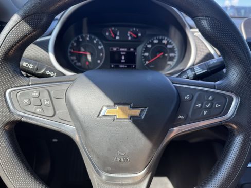 Used 2022 Chevrolet Malibu LT image 10