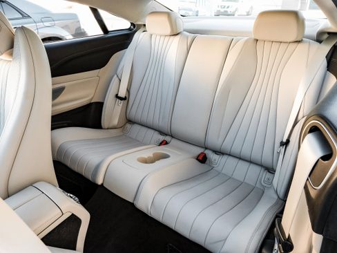 Used 2018 Mercedes-Benz E 400 Coupe image 34