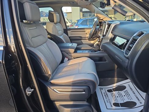 Used 2025 RAM 1500 Tungsten image 17