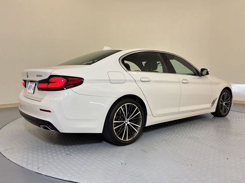 Used 2023 BMW 530i w/ Convenience Package image 9