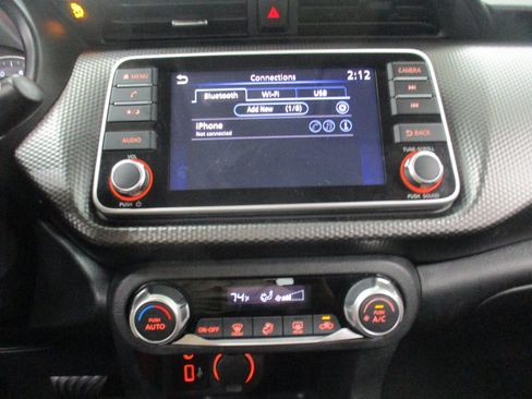 Used 2020 Nissan Kicks SV w/ Exterior Package FWD image 32