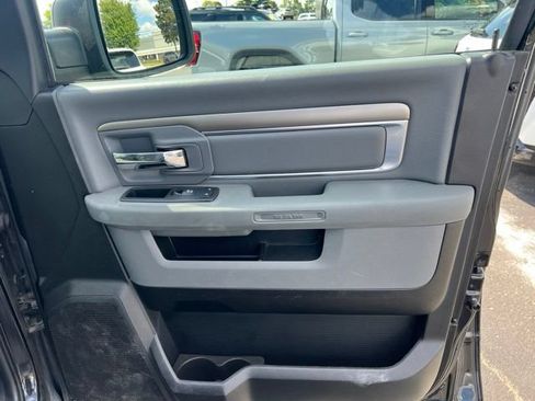 Used 2019 RAM 1500 Big Horn AWD/4WD image 9