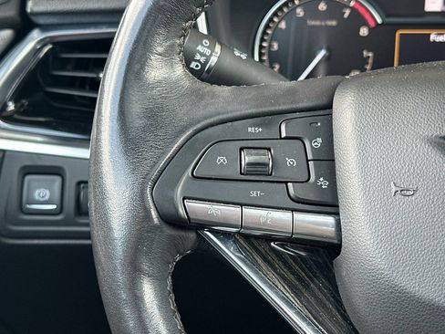 Used 2023 Cadillac XT6 Premium Luxury FWD image 34