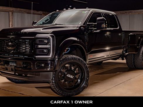 Used 2025 Ford F450 Platinum w/ FX4 Off-Road Package image 5