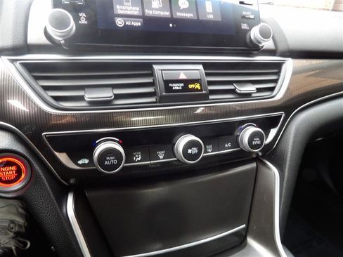 Used 2018 Honda Accord Sport image 36