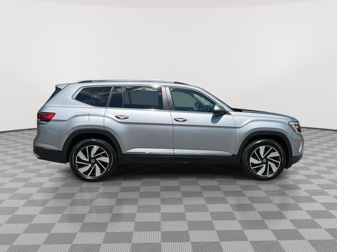 Used 2024 Volkswagen Atlas SEL AWD/4WD image 4