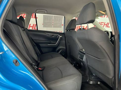 Used 2019 Toyota RAV4 LE w/ All Weather Liner Package FWD image 10