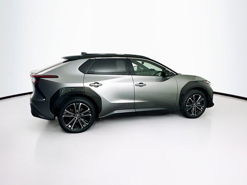 Used 2023 Toyota bZ4X XLE image 10