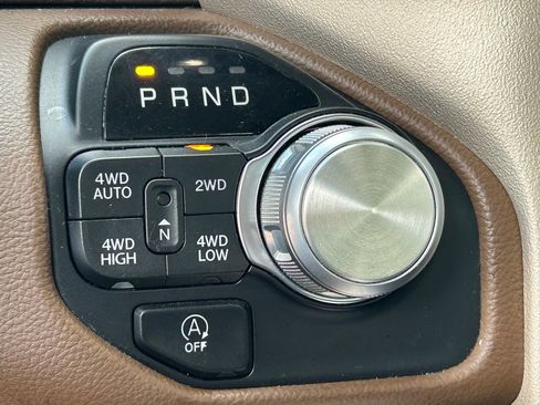 Used 2019 RAM 1500 Laramie image 18