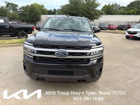Used 2023 Ford Expedition Max XLT AWD/4WD image 2