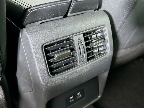 Certified 2023 Nissan Rogue SV AWD/4WD image 32