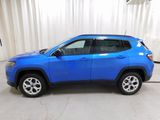 New 2025 Jeep Compass Latitude image 2