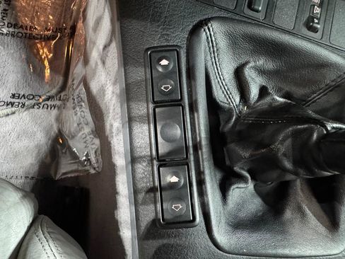 Used 1998 BMW M3 Sedan RWD image 24