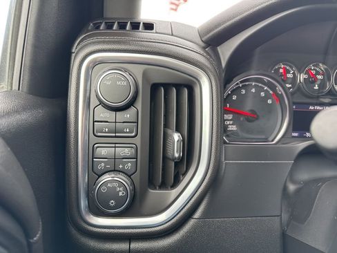 Used 2020 Chevrolet Silverado 1500 RST image 23