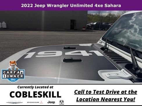 Used 2022 Jeep Wrangler Unlimited Sahara AWD/4WD image 12