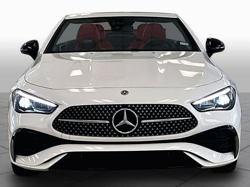 Used 2026 Mercedes-Benz CLE 300 4MATIC Cabriolet image 3