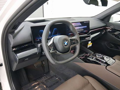 New 2026 BMW 530i w/ Executive Package RWD image 20