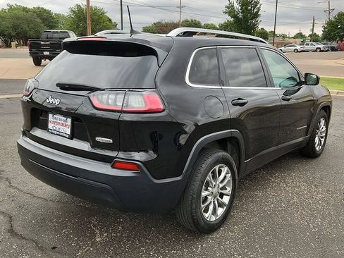 Used 2019 Jeep Cherokee Latitude Plus FWD image 4