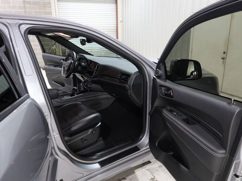 Used 2021 Dodge Durango SRT w/ Technology Group AWD/4WD image 12