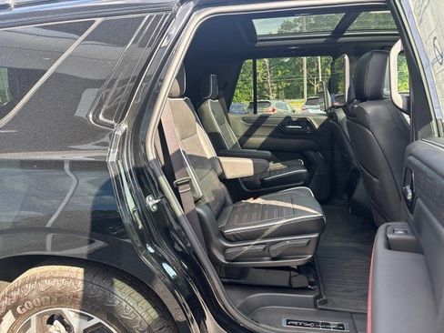 New 2026 GMC Yukon AT4 Ultimate w/ LPO, Floor Liner Package AWD/4WD image 45