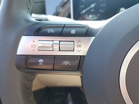 Used 2025 Hyundai Tucson Limited AWD/4WD image 21