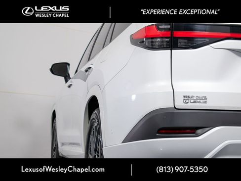 Used 2024 Lexus TX 350 FWD w/ Technology Package image 9