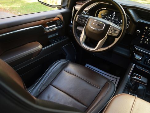 Used 2023 GMC Sierra 1500 Denali w/ Denali Reserve Package image 2