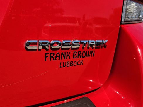 Used 2023 Subaru Crosstrek 2.0i Premium image 9