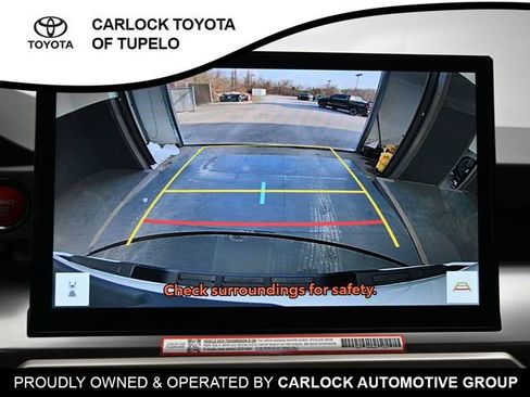 Used 2025 Toyota Tacoma TRD Sport image 12