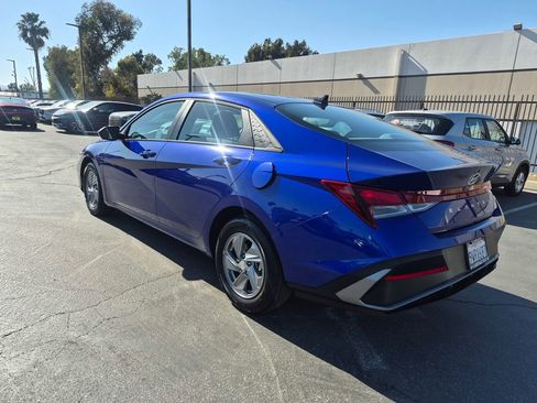 Certified 2026 Hyundai Elantra SE FWD image 6