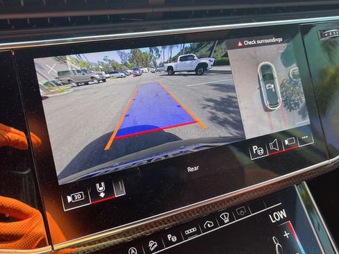 Used 2023 Audi SQ7 Prestige image 7