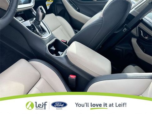 Used 2025 Subaru Outback Limited image 27