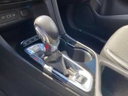 Used 2021 Buick Encore GX Preferred AWD/4WD image 13